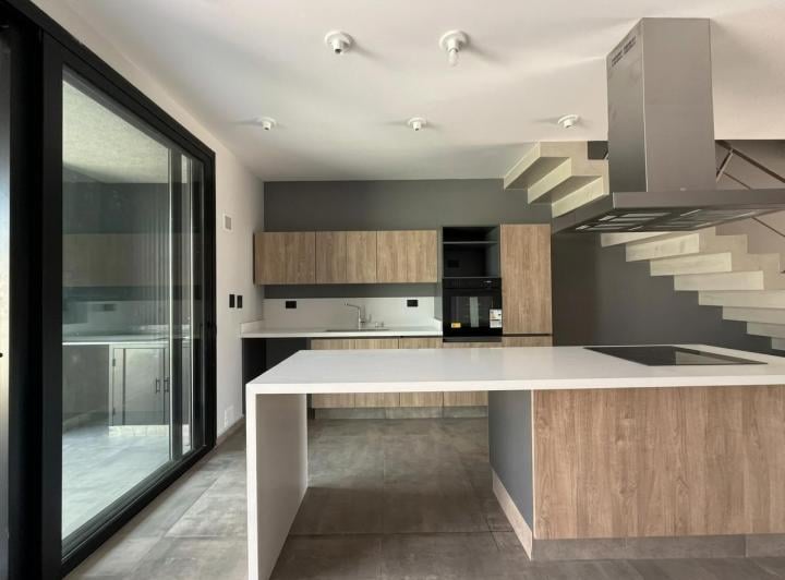 Casa · 128m² · 3 Dormitorios · 2 Cocheras