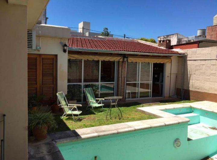 Casa · 146m² · 3 Ambientes · 2 Cocheras