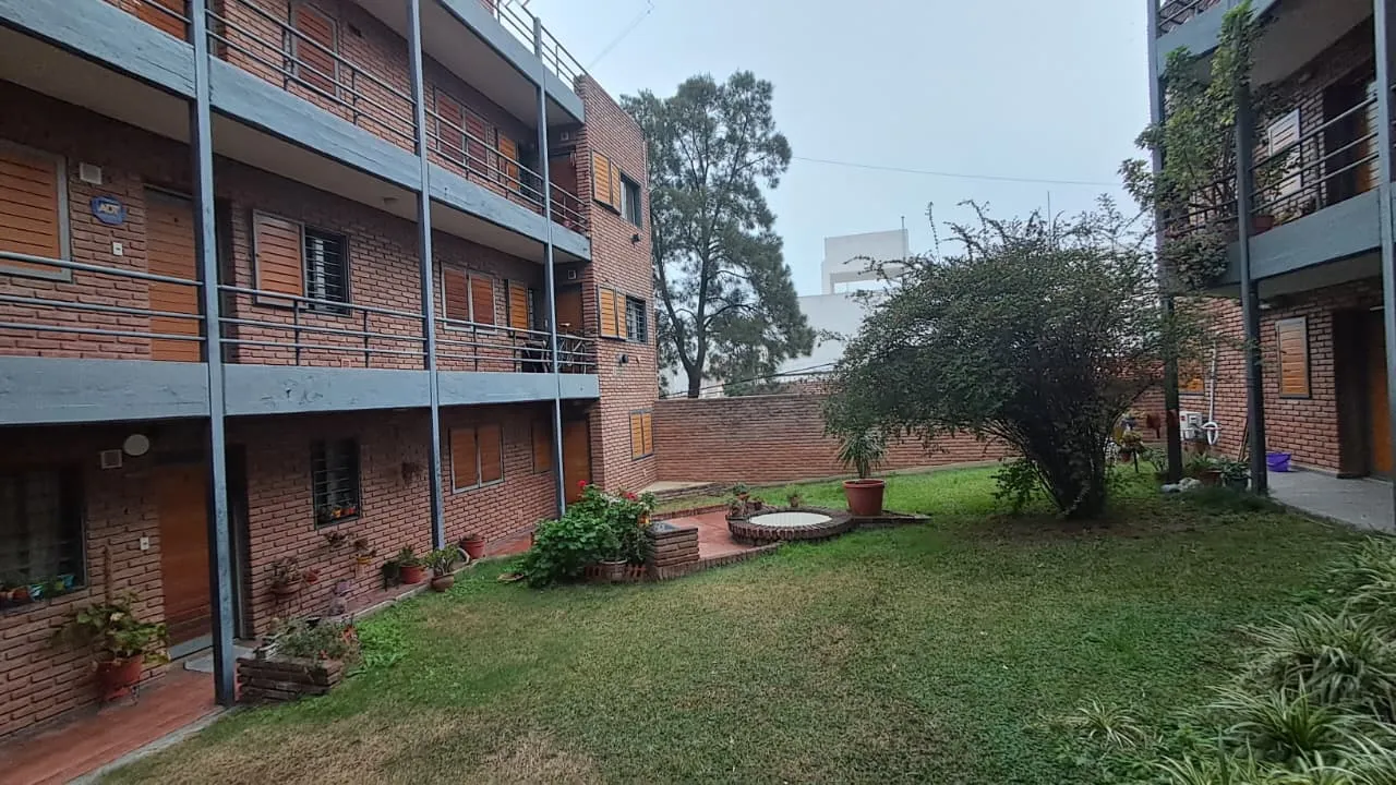 ALTOS GRAL PAZ  DPTO 2 DORM. C/ GRAN TERRAZA DE USO EXCLUSIVO (20M2)- FACTIBLE COCHERA