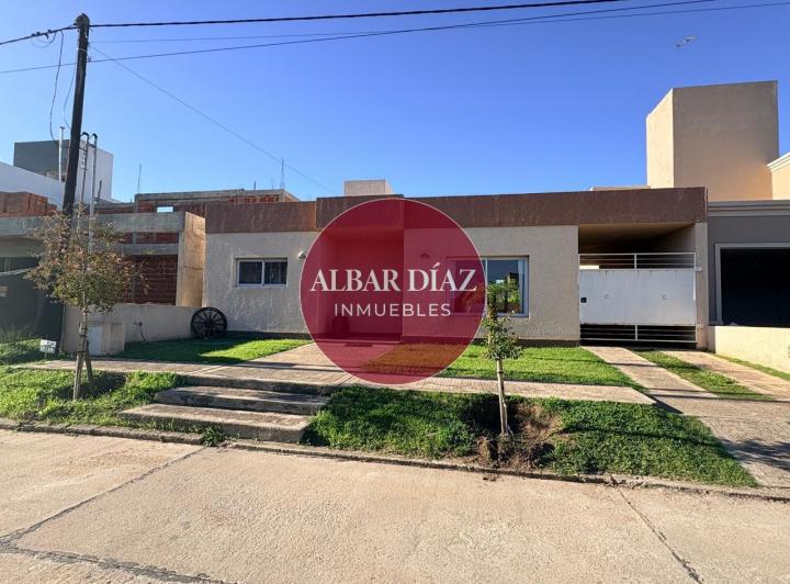 Casa · 150m² · 5 Ambientes · 1 Cochera