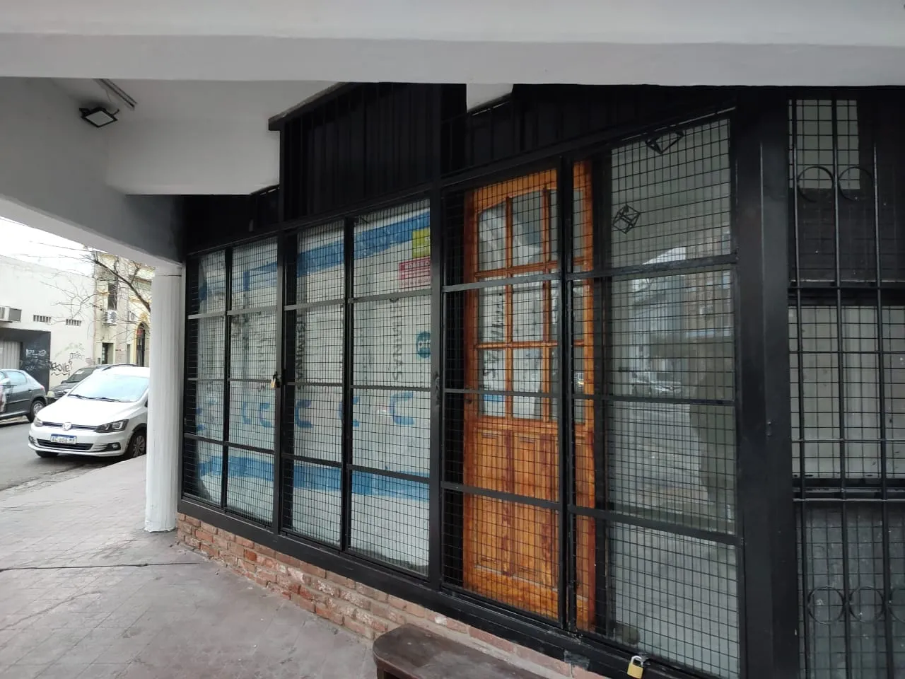 LOCAL COMERCIAL 22 M² EN ESQ NEUQUÉN - REMODELADO A NUEVO