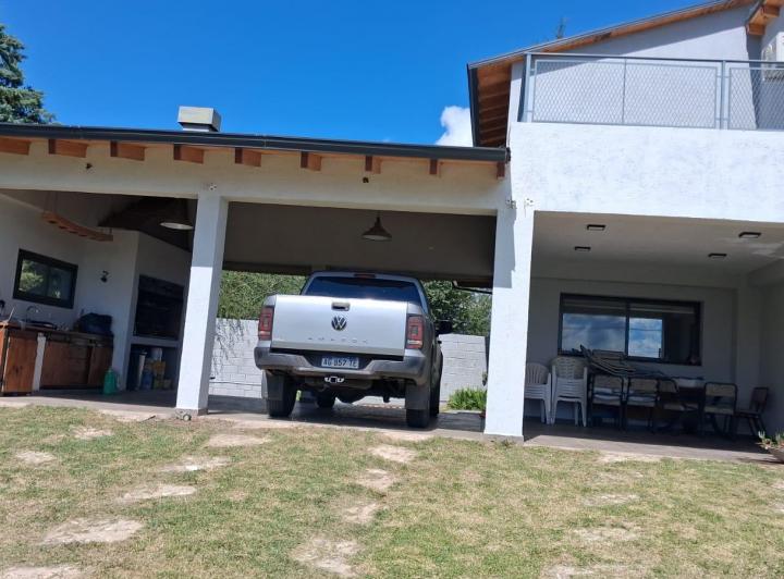 Casa · 238m² · 15 Ambientes · 3 Cocheras