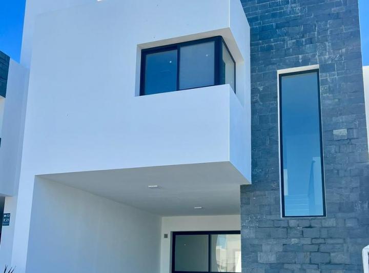 Casa · 185m² · 12 Ambientes · 1 Cochera