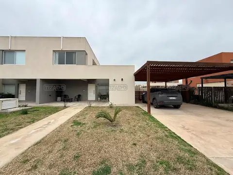 Casa en Alquiler en Pilar del Este - Casas del Este, Countries y Barrios Cerrados en Pilar