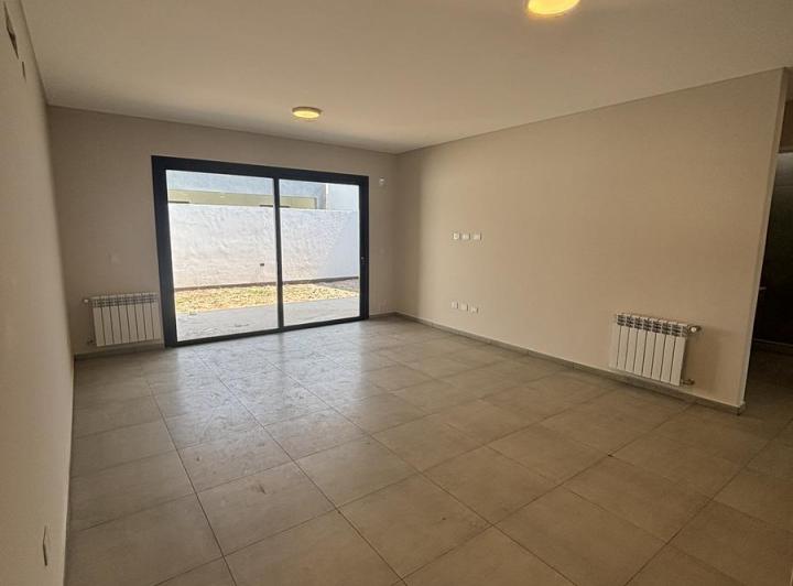 Casa · 108m² · 4 Ambientes · 2 Cocheras