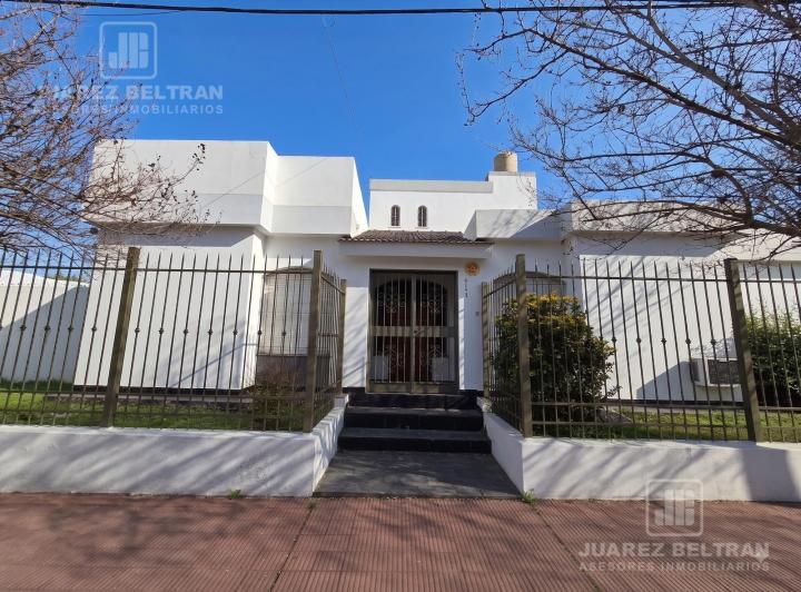 Casa · 166m² · 5 Ambientes · 2 Cocheras