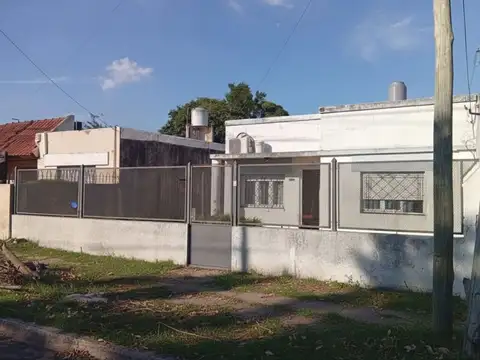 Casa en Venta en Rafael Calzada, Partido de Almirante Brown