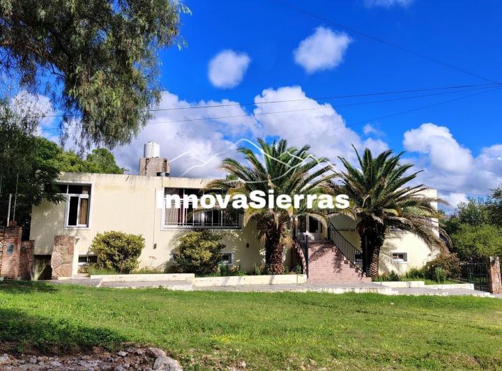 Casa · 460m² · 13 Ambientes · 12 Cocheras
