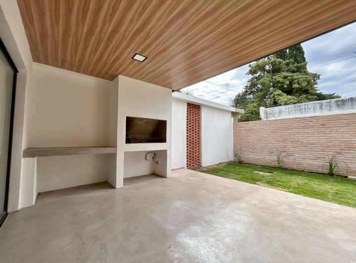 Casa · 100m² · 3 Ambientes · 1 Cochera