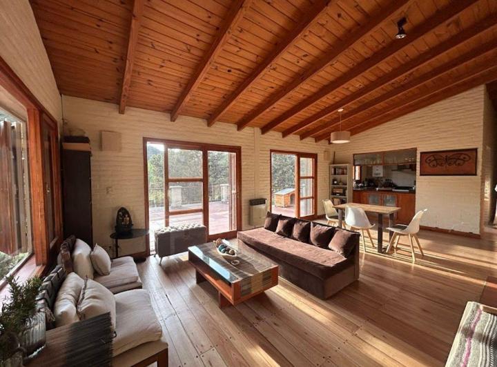 Casa · 144m² · 4 Ambientes · 1 Cochera