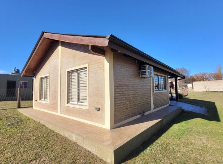 Casa · 992m² · 3 Ambientes · 1 Cochera