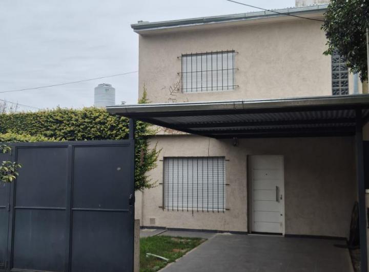 Casa · 75m² · 4 Ambientes