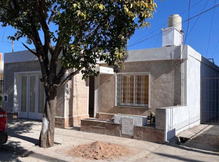 Casa · 95m² · 5 Ambientes