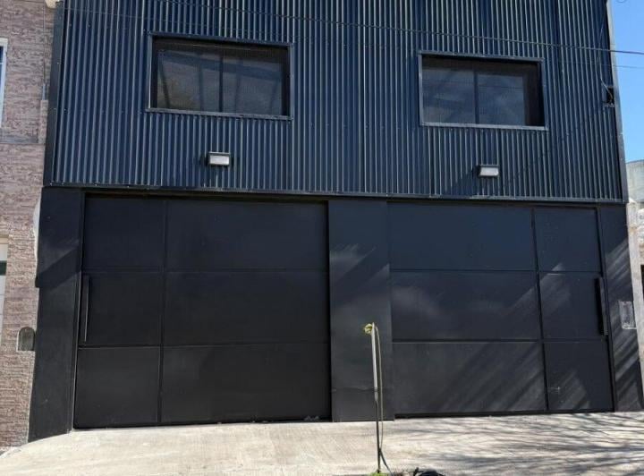 Bodega-Galpón · 222m² · 2 Ambientes