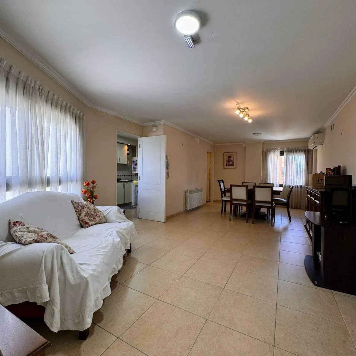 DEPTO DE 2 DORM 3 BAÑ Y COCHERA - ALTA CORDOBA