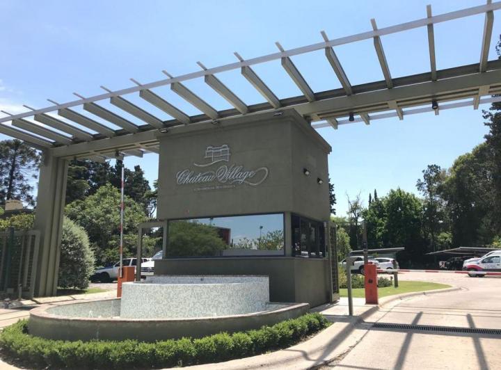 Departamento · 200m² · 2 Ambientes · 1 Cochera