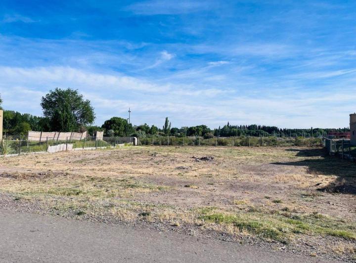 Terreno · 1537m²