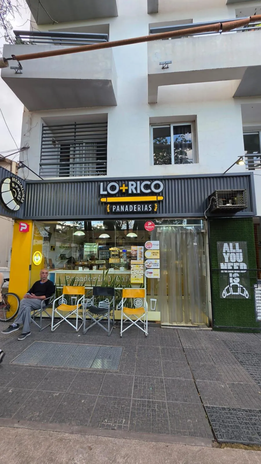Local en Venta en Alto Alberdi excelente renta