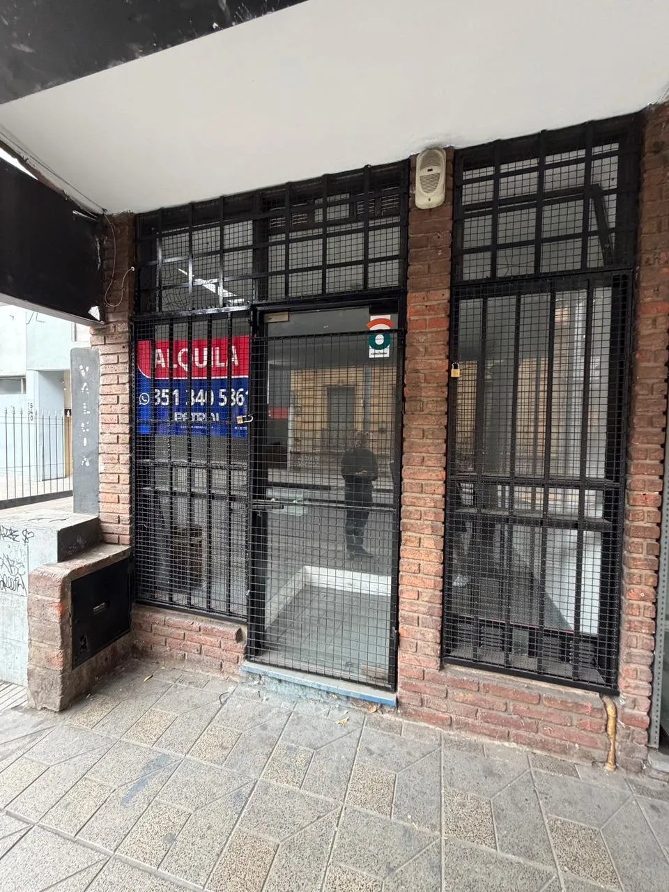 LOCAL COMERCIAL EN GUEMES