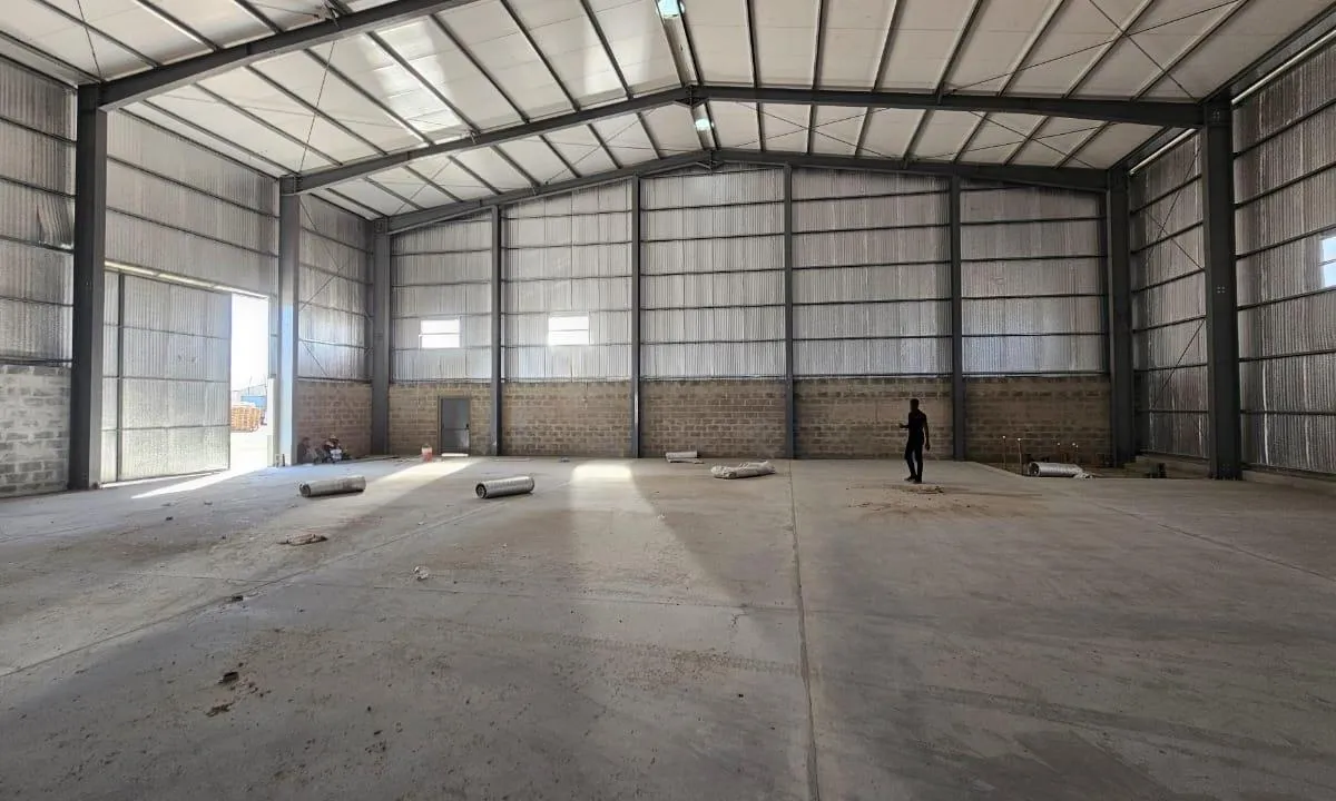 NAVE DE 500 m2 A ESTRENAR