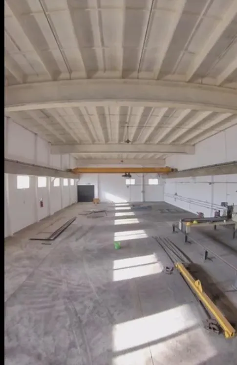 Circunval SUR - Nave Industrial 900m2 Gas Natural 2 Puentes grúas oficinas ESCRI...