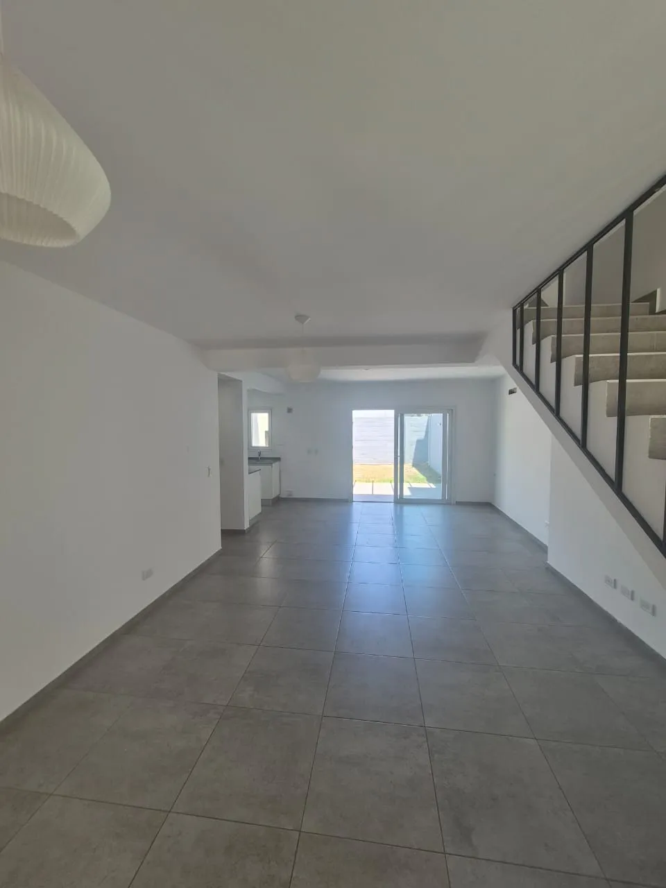 DUPLEX EN ALQUILER BARRIO LA CALANDRIA