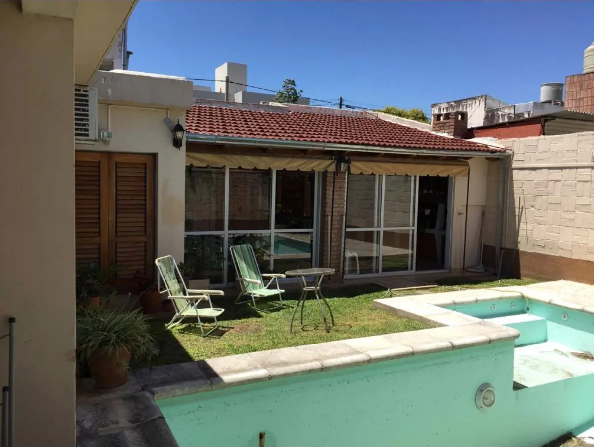 Lomas de San Martin - Venta Casa - 2 Dorm.