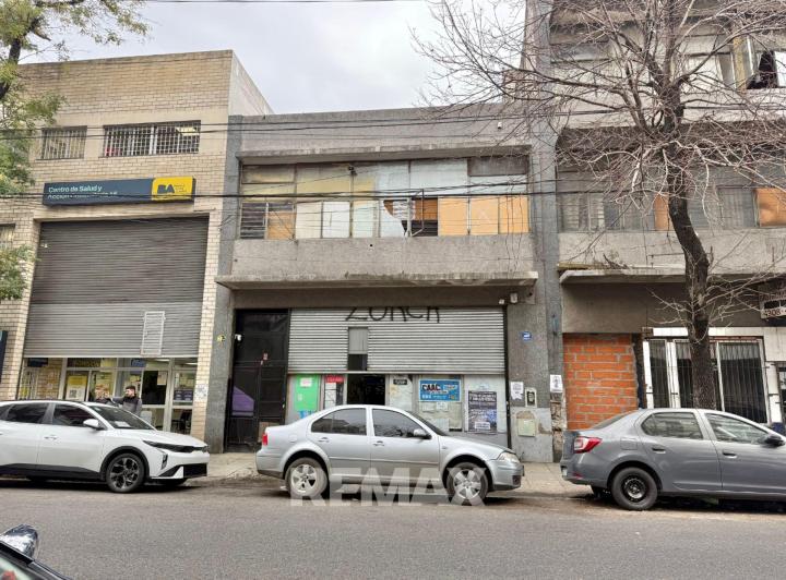 Terreno · 852m²
