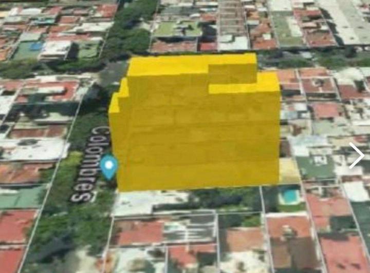 Terreno · 307m²
