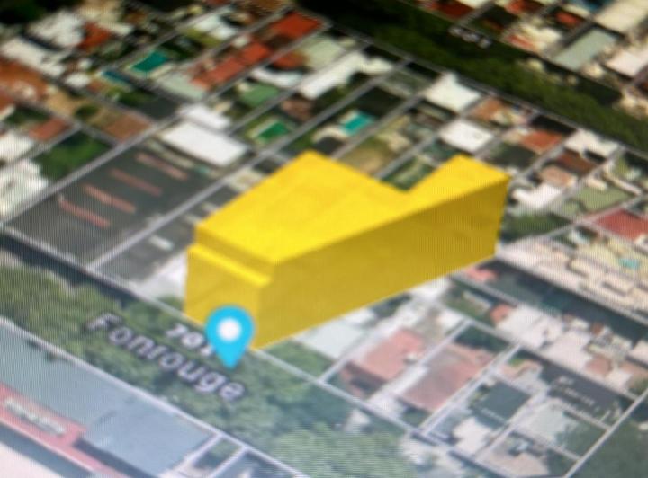 Terreno · 384m² · 1 Cochera