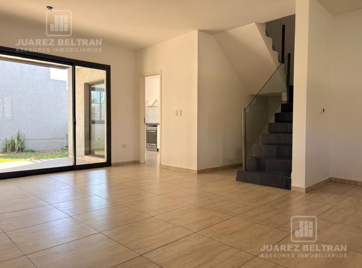 PH · 215m² · 5 Ambientes · 2 Cocheras