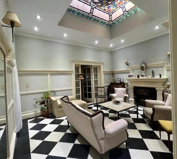 PH · 1083m² · 14 Ambientes · 1 Cochera