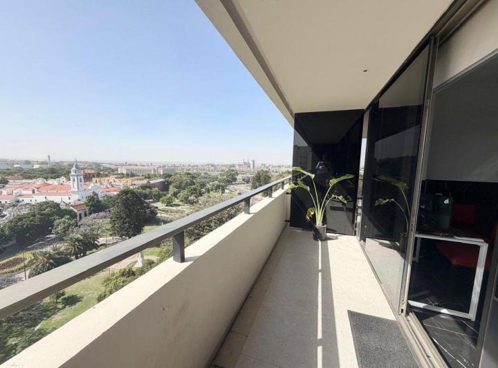 Departamento · 70m² · 2 Ambientes · 1 Cochera