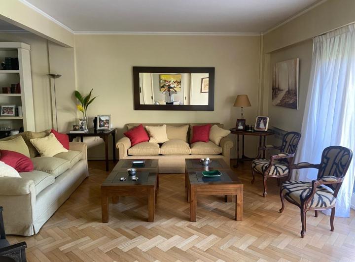 Departamento · 200m² · 6 Ambientes · 1 Cochera