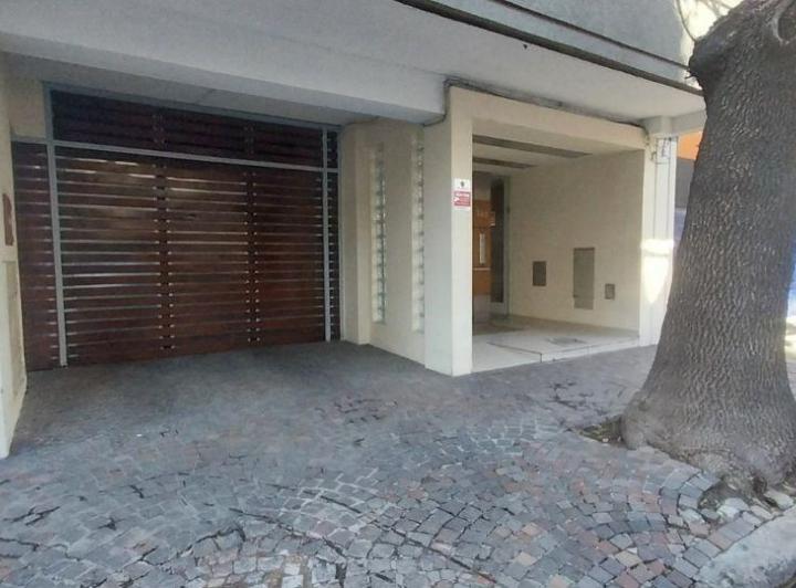 Departamento · 80m² · 4 Ambientes · 1 Cochera