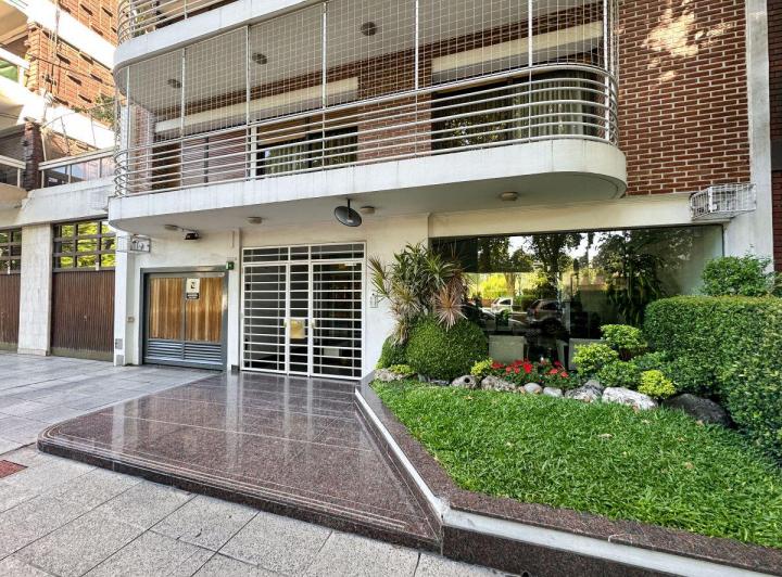Departamento · 185m² · 5 Ambientes · 1 Cochera