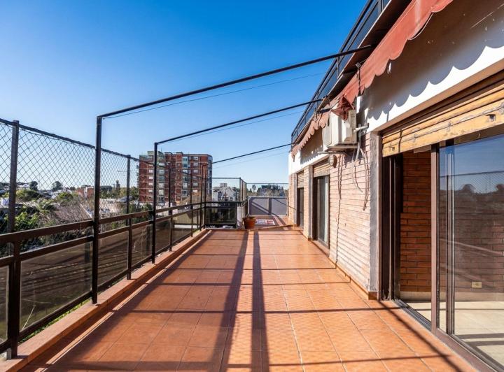 Departamento · 140m² · 5 Ambientes · 3 Cocheras