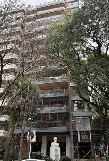 Departamento · 210m² · 5 Ambientes · 1 Cochera