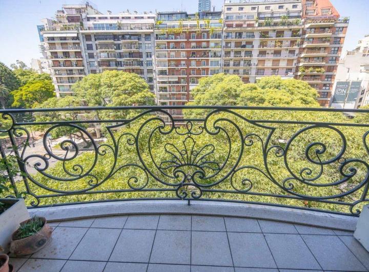 Departamento · 230m² · 6 Ambientes · 2 Cocheras