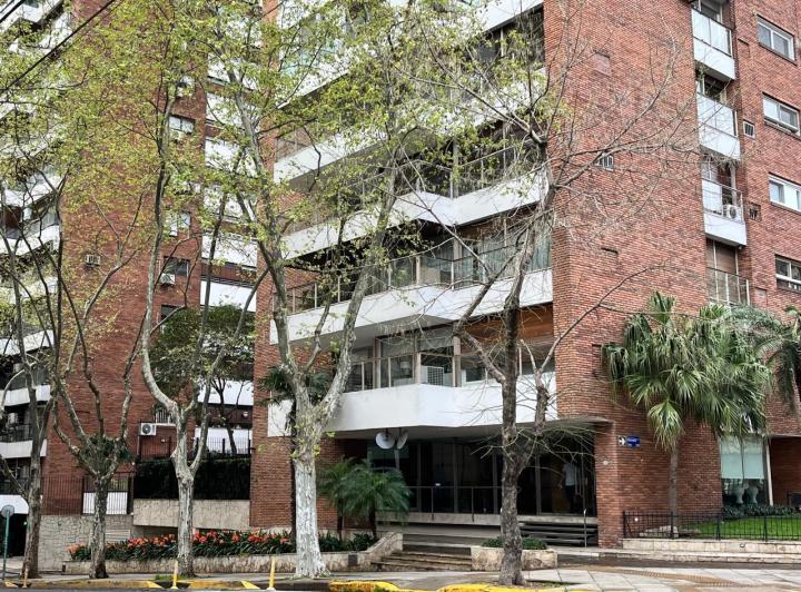 Departamento · 290m² · 5 Ambientes · 1 Cochera