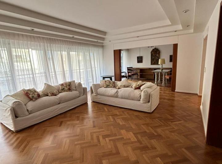 Departamento · 180m² · 4 Ambientes · 1 Cochera