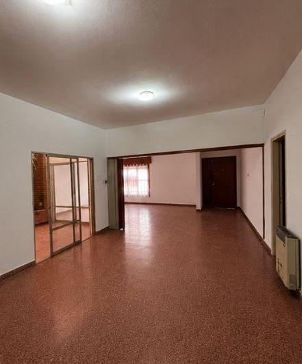 Casa · 260m² · 3 Dormitorios