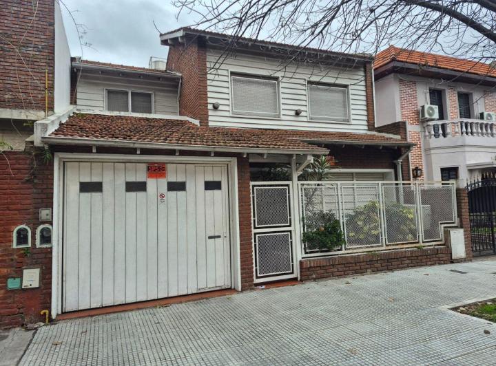 Casa · 180m² · 4 Ambientes