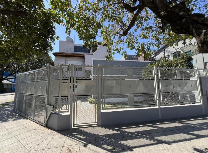 Casa · 90m² · 3 Ambientes · 2 Cocheras