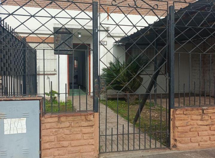 Casa · 80m² · 3 Ambientes · 1 Cochera