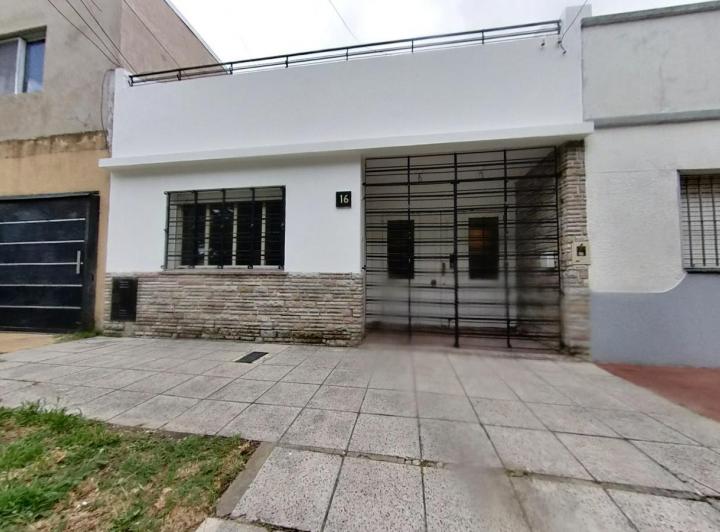 Casa · 146m² · 5 Ambientes · 1 Cochera