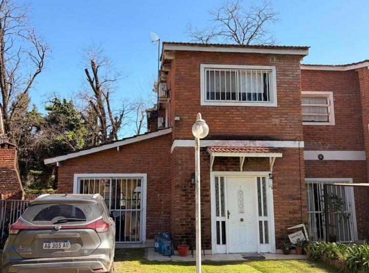 Casa · 180m² · 3 Ambientes