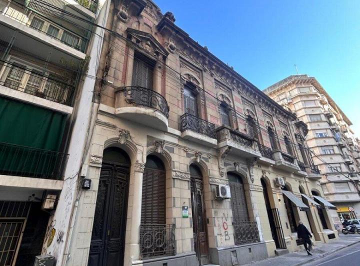 Casa · 120m² · 7 Ambientes