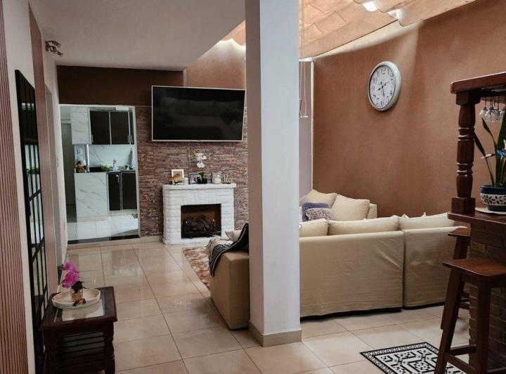 Casa · 167m² · 4 Ambientes · 1 Cochera
