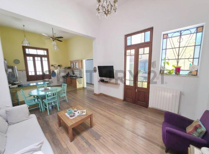 Casa · 160m² · 5 Ambientes